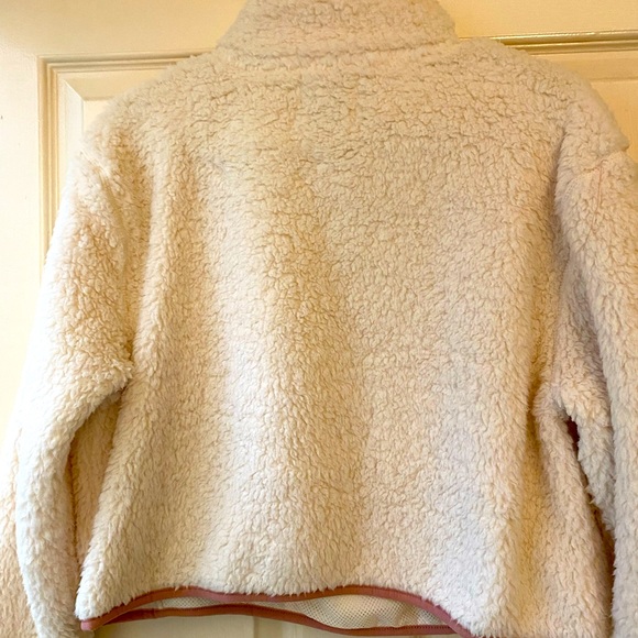 Champion Crop Sweater - Picture 2 of 3